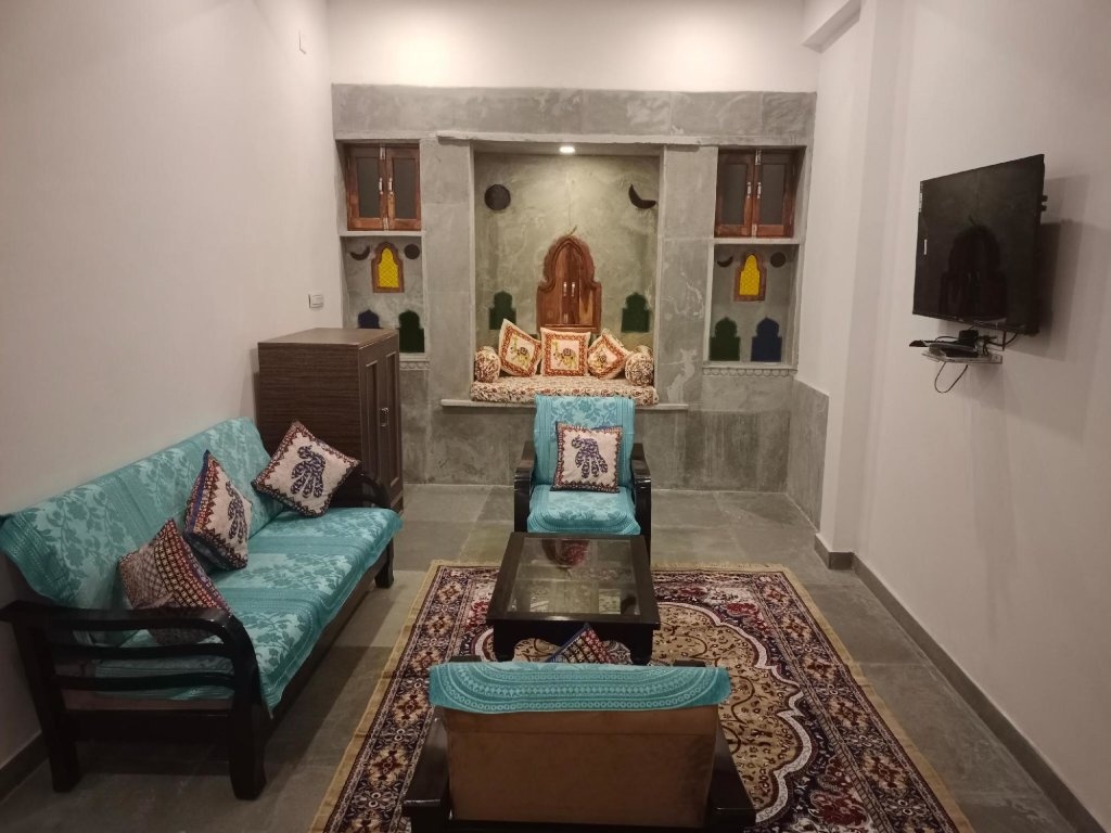 Lassi Guest House 