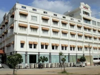 OYO Premium Airport Road Udaipur 