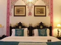OYO Premium Fateh Sagar Lake Side 