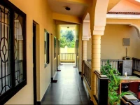 OYO Rooms Near AJ Supermarket Vagator 