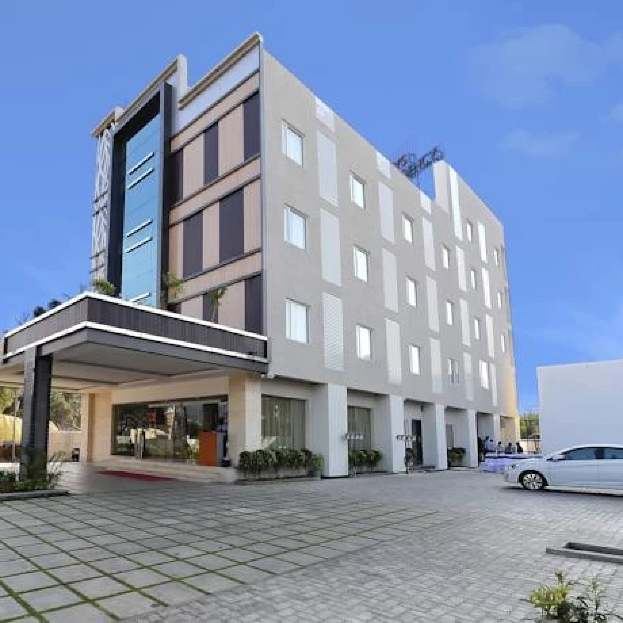 Poppys Anukula Residency 3*