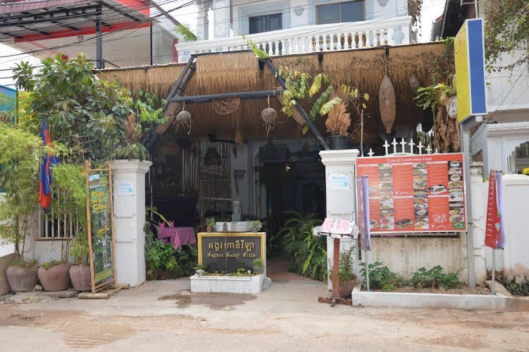 Angkor Honey Villa 3*