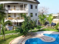 Akiki Apartments & Villa 
