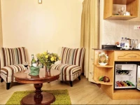 Longview Suites Hotel 