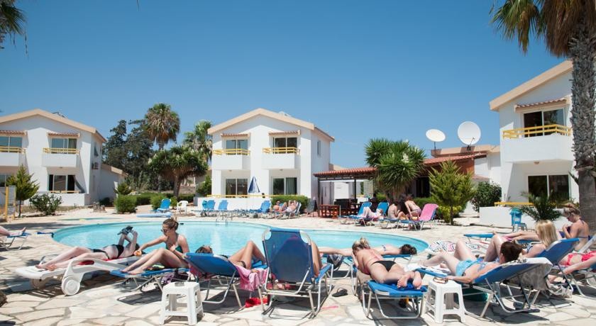 Bellini Bungalows 3*
