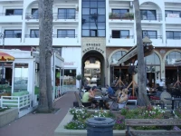 Krasas Beach Apts 