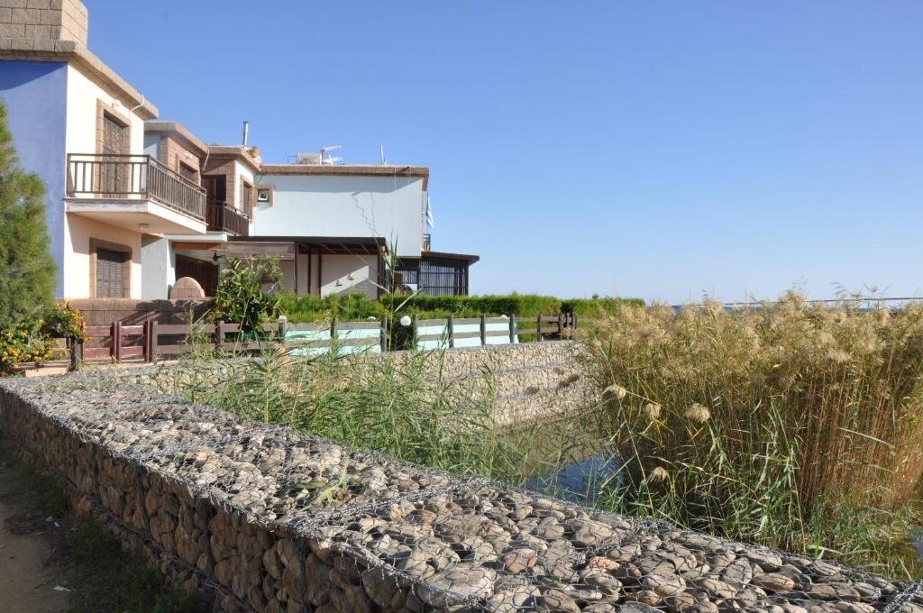 Larnaka Beach House 
