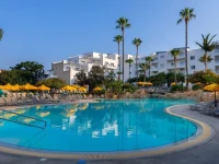 Mayfair Gardens 3*
