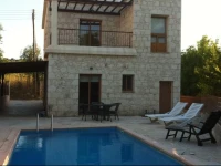 Akourdalia Villas 
