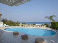 Green Bay Seafront Villa 