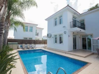 Halle Villa 
