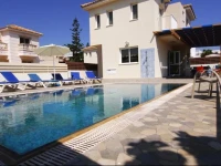 Maouris Villa 