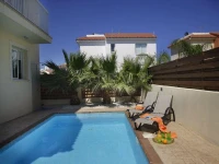 Villa Clover 