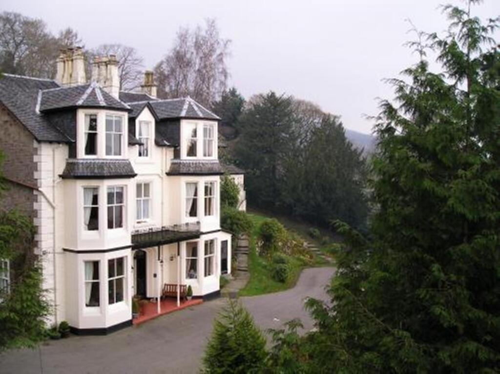 Abbots Brae Hotel 4*