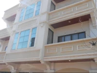 Niraxay Apartment 