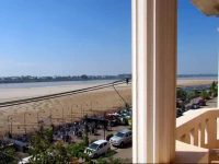 Nalinthone Hotel 