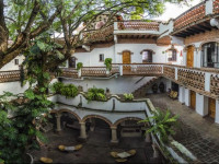Hotel los Arcos