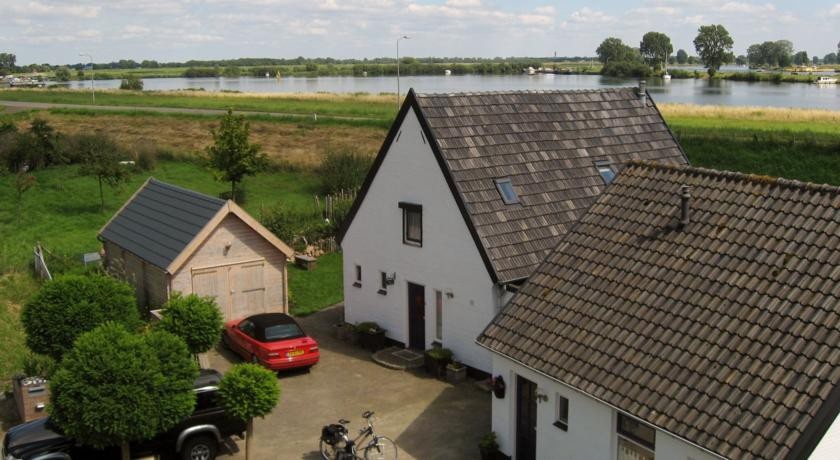 Alphen Gld - B&B 