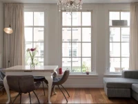 Beautiful Canal Apartment 