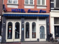 Budget Season Star Hotel 