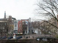 Double Floor Canal Estate 