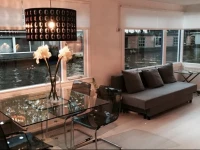Jeffreys Houseboat 