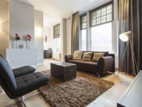 Laura Apartments 