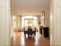 Nassau Canal Apartment 