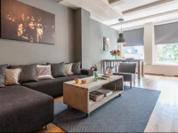 Prince Canalhouse Apartment Suites 