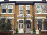 Admiral Wyndham Hotel 