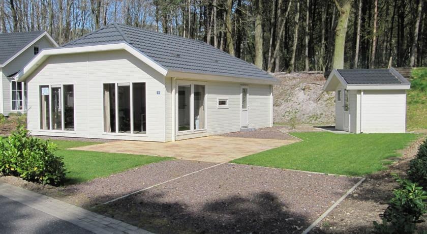 Holiday home Landgoed Brunssheim 8 