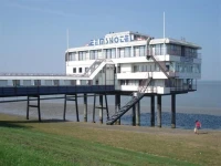 Eemshotel 3*