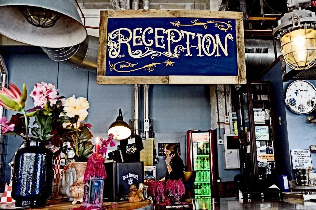 Blue Collar Hotel 