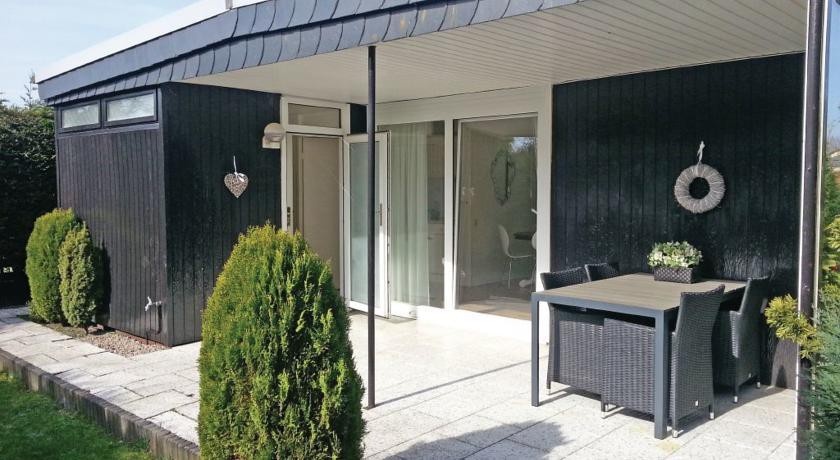 Holiday home Julianadorp VI 