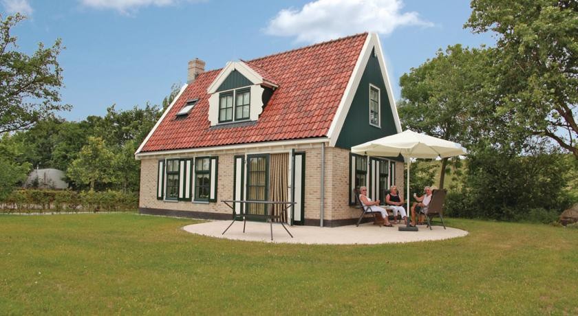 Holiday Home Wiringherlant-Villa 02 