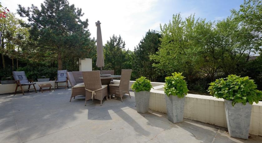 Spinoza Beach House 