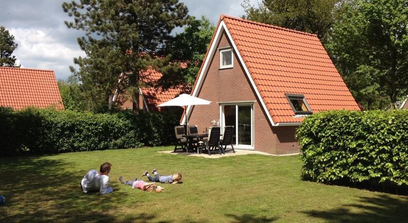 Holiday home Landgoed Eysinga State 4 