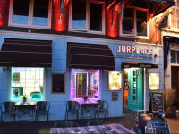 Jorplace Beach Hostel