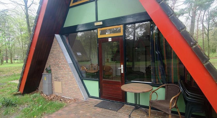 Holiday home Vakantiepark T Vosseven 2 