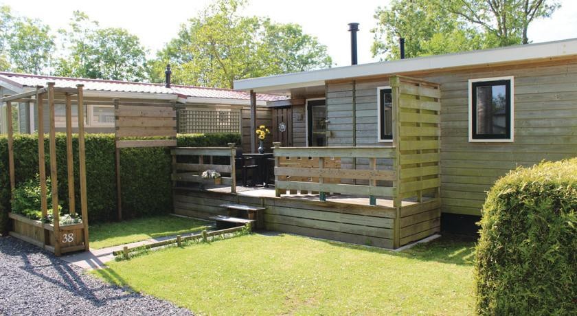 Holiday home Tzummarum 20 