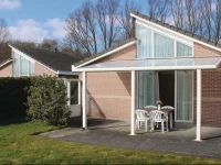 Three-Bedroom Holiday home in Tzummarum 