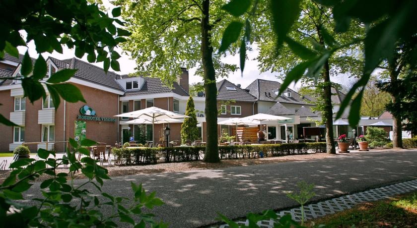 Hampshire Boshotel - Vlodrop, Roermond 