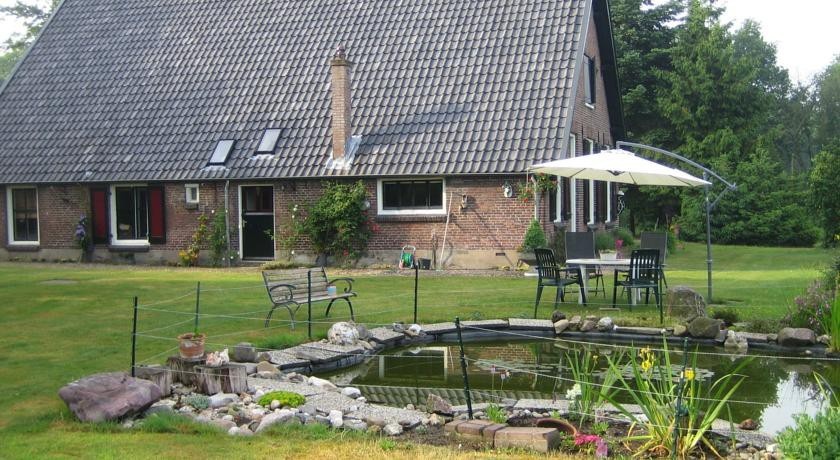 Koetshuis De Lange Hut 
