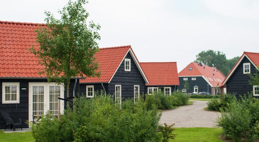 Holiday home Recreatiepark De Stelhoeve 4 