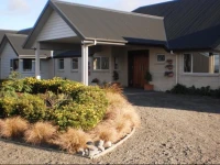 Ribbonwood Country House 
