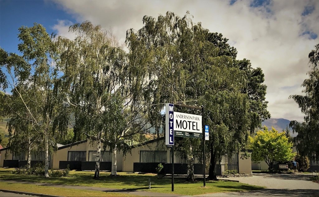 Anderson Park Motel 