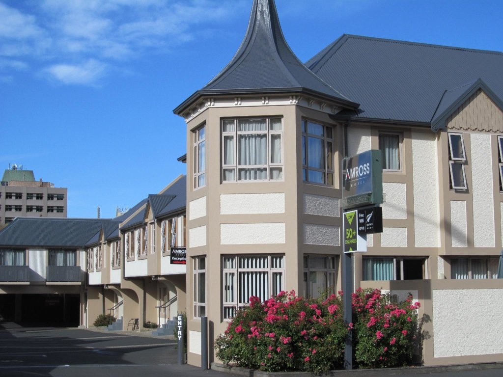 Amross Motel 4*