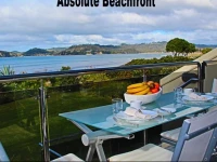 Whitianga - On The Beach B&B 