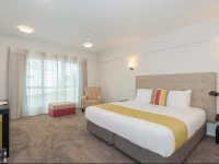Clarion Suites @ The Ambassador Hotel 