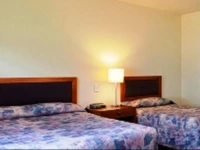 Hamilton Airport Hotel & Conference Centre 